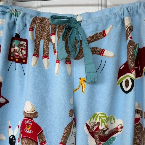 •Nick & Nora• Sock Monkey Pattern Pajama Set - Size Large - Picture 9 of 13